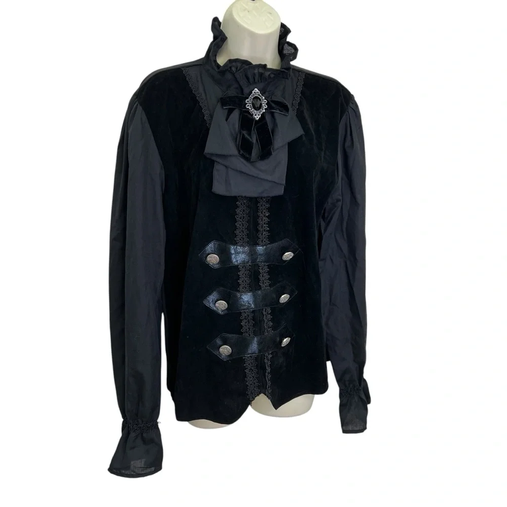 Spirit Halloween Vampire Costume Black Ruffled Victorian Shirt Men’s Medium - Picture 3 of 7